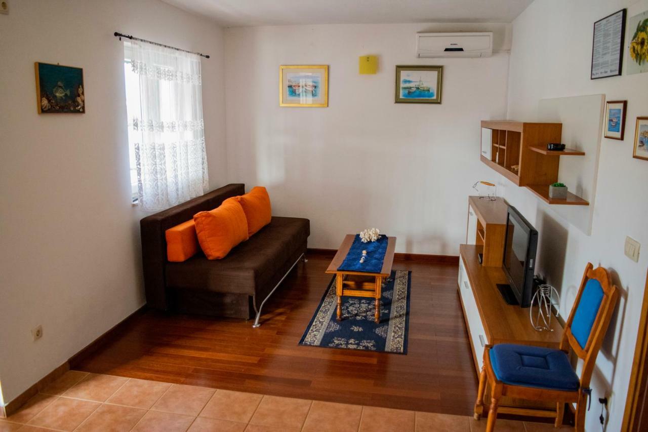 Villa Kuca Za Odmor Dijana Gornje Selo Exterior foto